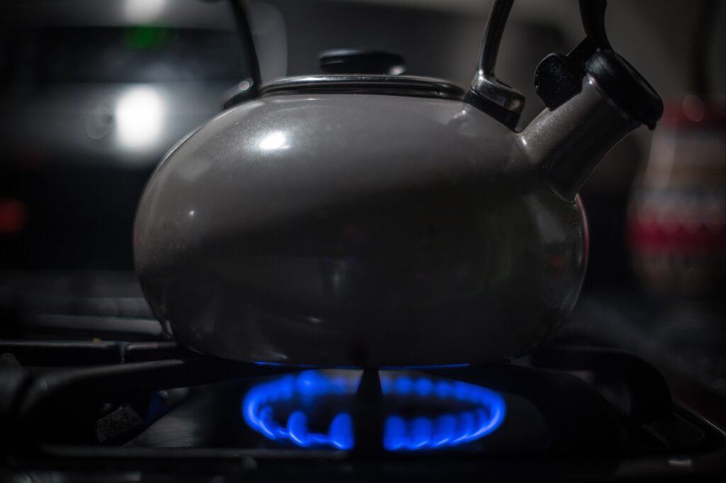 kettle-933135_1280