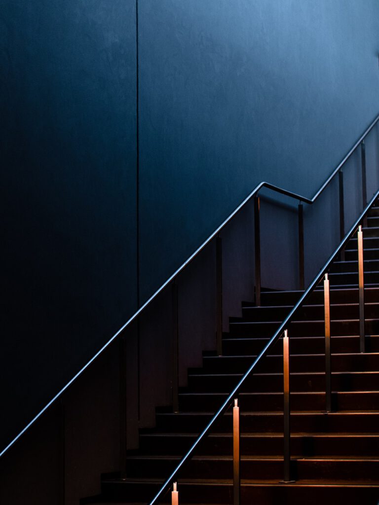 subway-stairs-4950141_1280