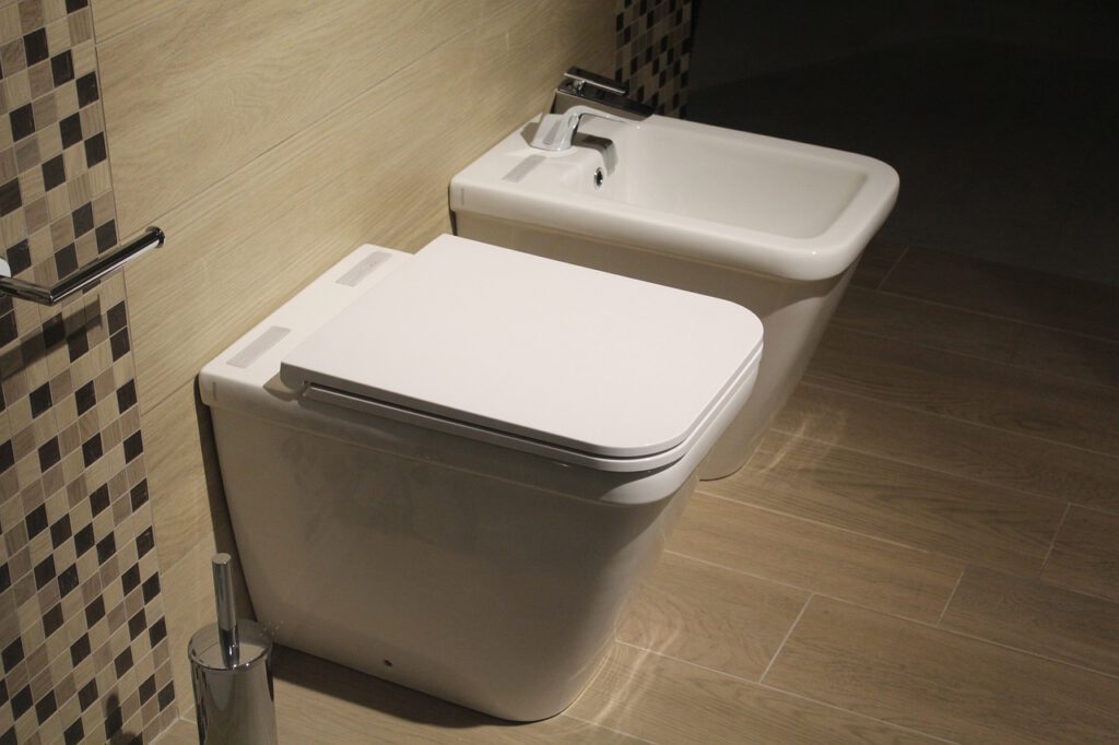 toilet-1284608_1280